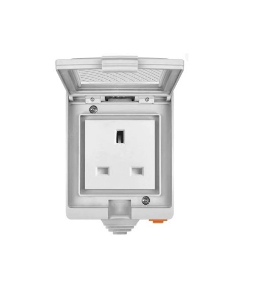 MCMP 0106 Sonoff s55 ip65 outdoor smart socket plug uk type