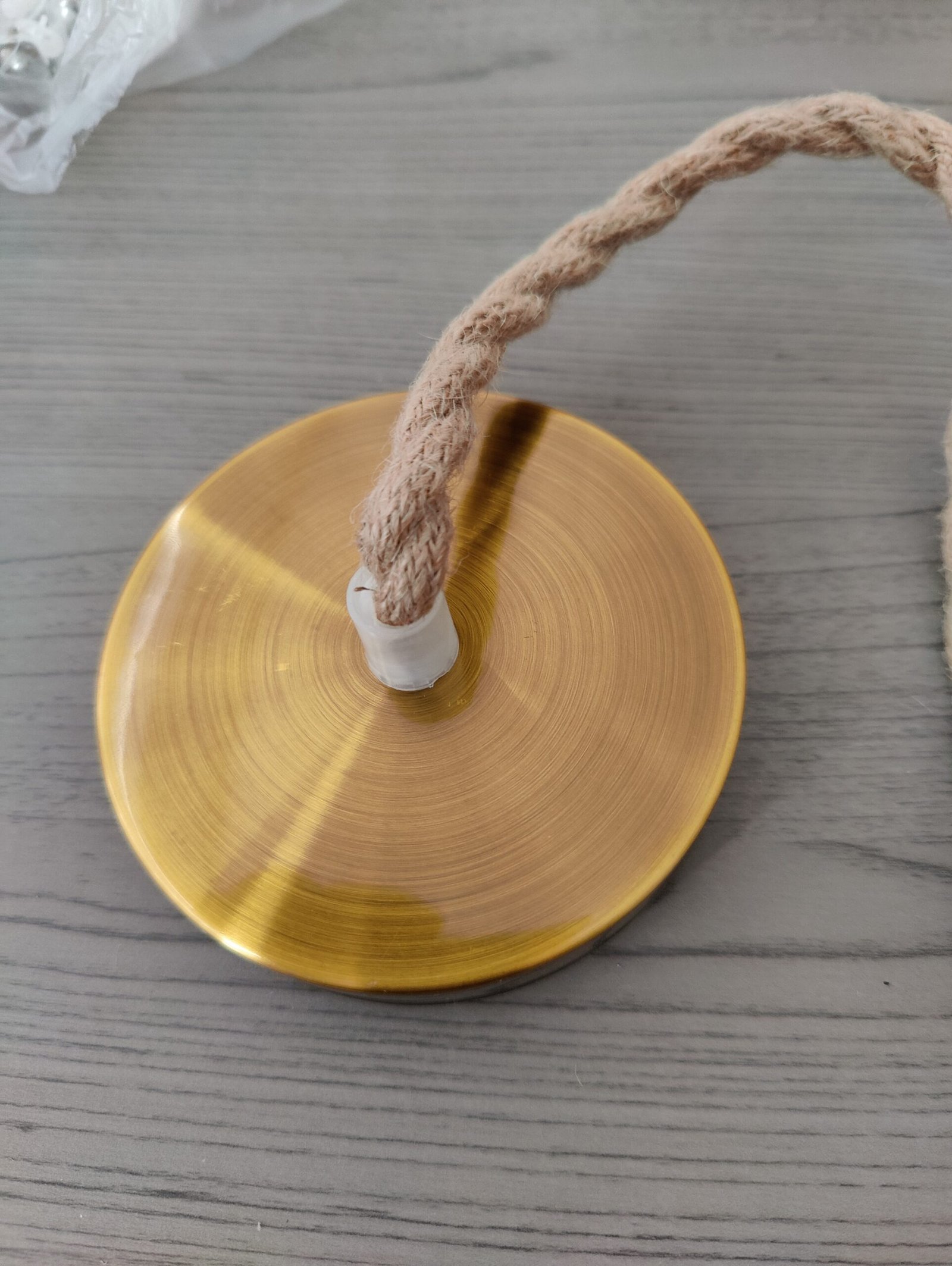 MCMP 0175 1 Nordic Bronze Pendant Light With Hemp Rope 4 scaled