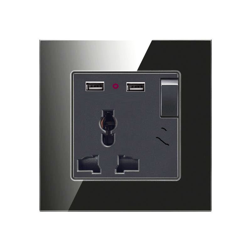 MCMP 0197 1Single Universal Socketin black with 2 x USB A
